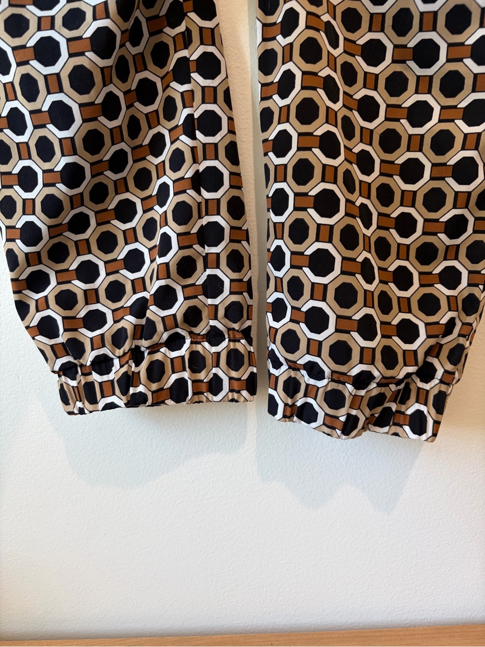 Michael Kors Geometric Drawstring Pant - Picture 5 of 10